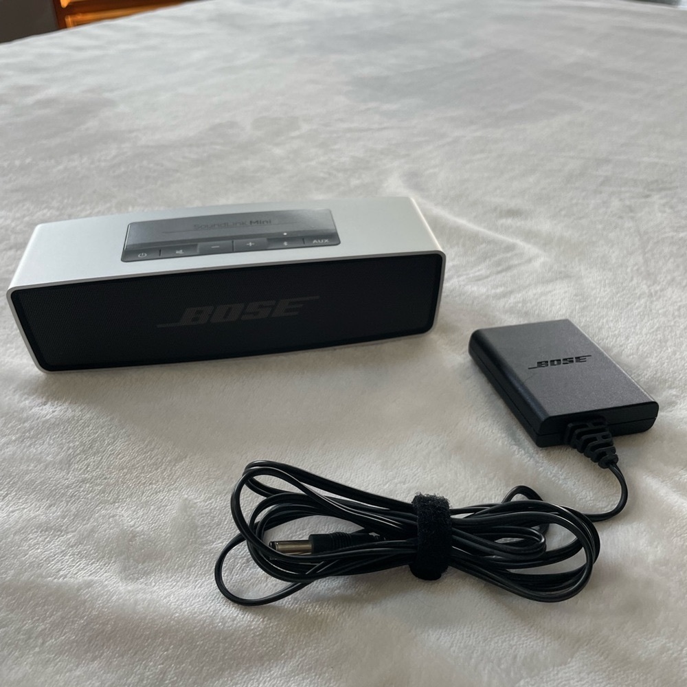 Bose SoundLink Mini Portable Bluetooth Speaker